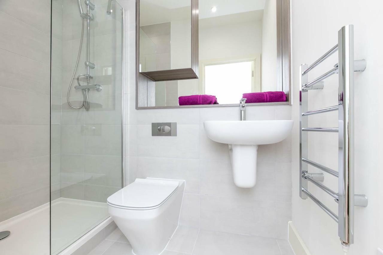 Deluxe Apartments By Heathrow Harmondsworth Екстериор снимка