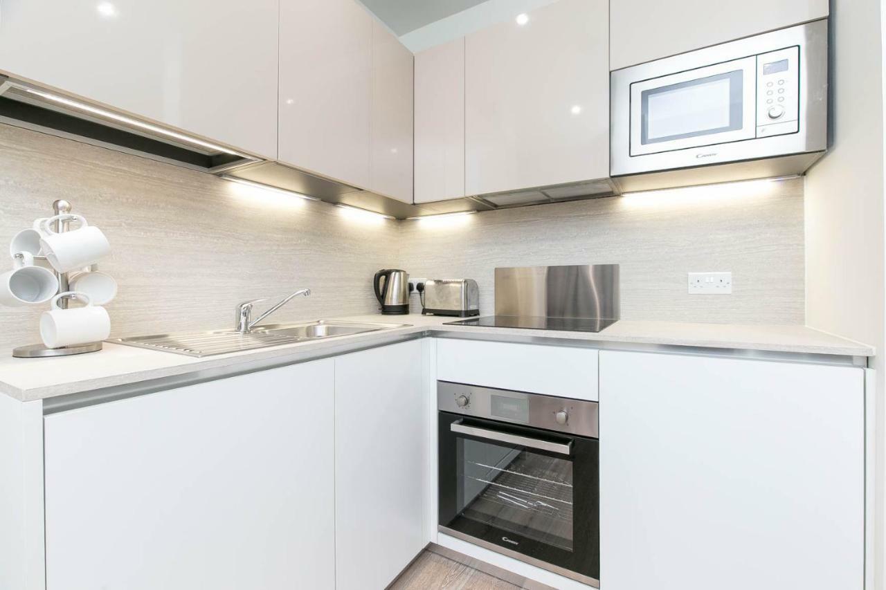 Deluxe Apartments By Heathrow Harmondsworth Екстериор снимка