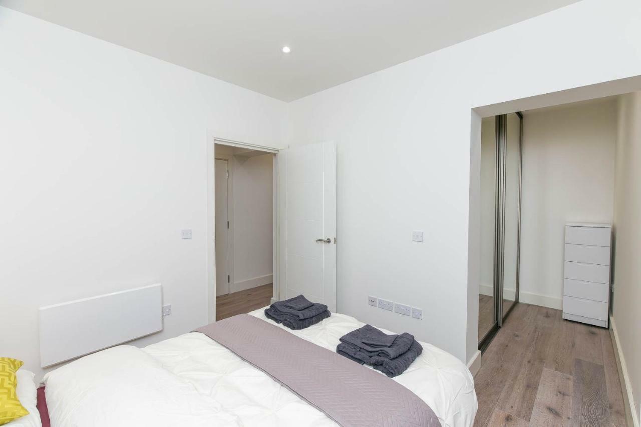 Deluxe Apartments By Heathrow Harmondsworth Екстериор снимка